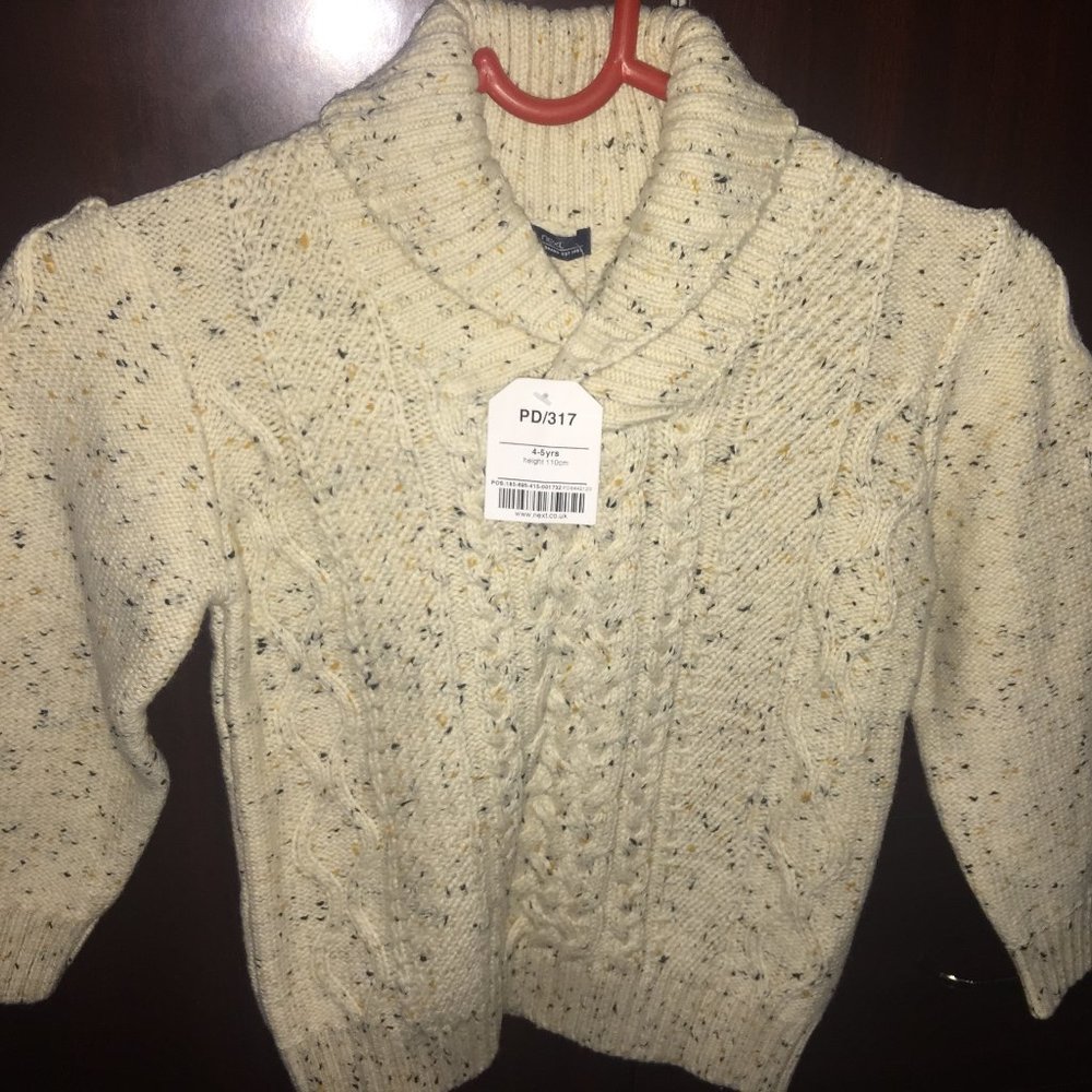 Young boy's sweater (ages 4 -5)